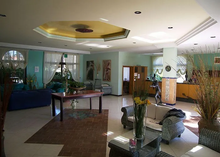 Hotel Delfa