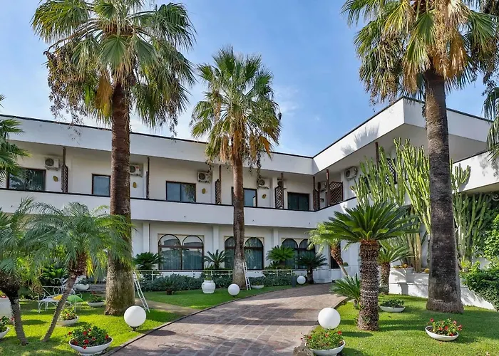 Hotel Delfa 3*